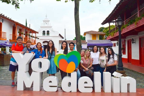 City Tour hoteles en medellin Gallery Hotel Medellin | Hoteles en Medellín | hotel street art | hoteles económicos en el Centro historico de Medellín |