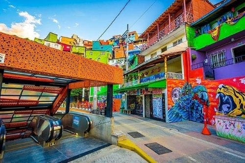 Graffiti Tour hoteles en medellin Gallery Hotel Medellin | Hoteles en Medellín | hotel street art | hoteles económicos en el Centro historico de Medellín |